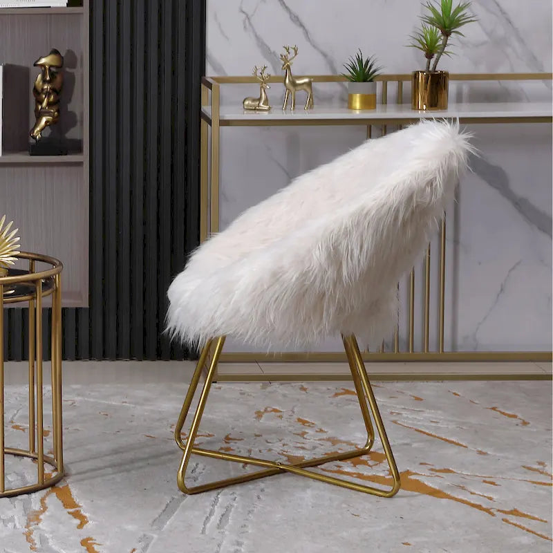 Fauteuil de salon en fausse fourrure, blanc