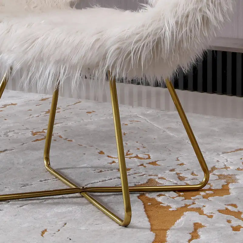 Fauteuil de salon en fausse fourrure, blanc