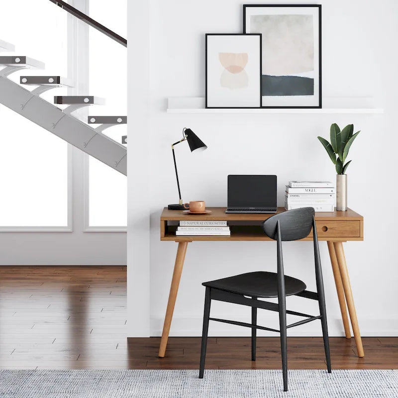 Bureau en noyer avec rangement ouvert et petits tiroirs