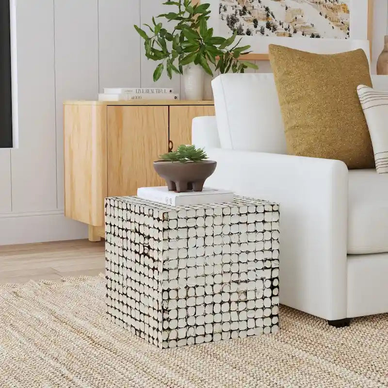 Table d'appoint cube en bois de coco vieilli