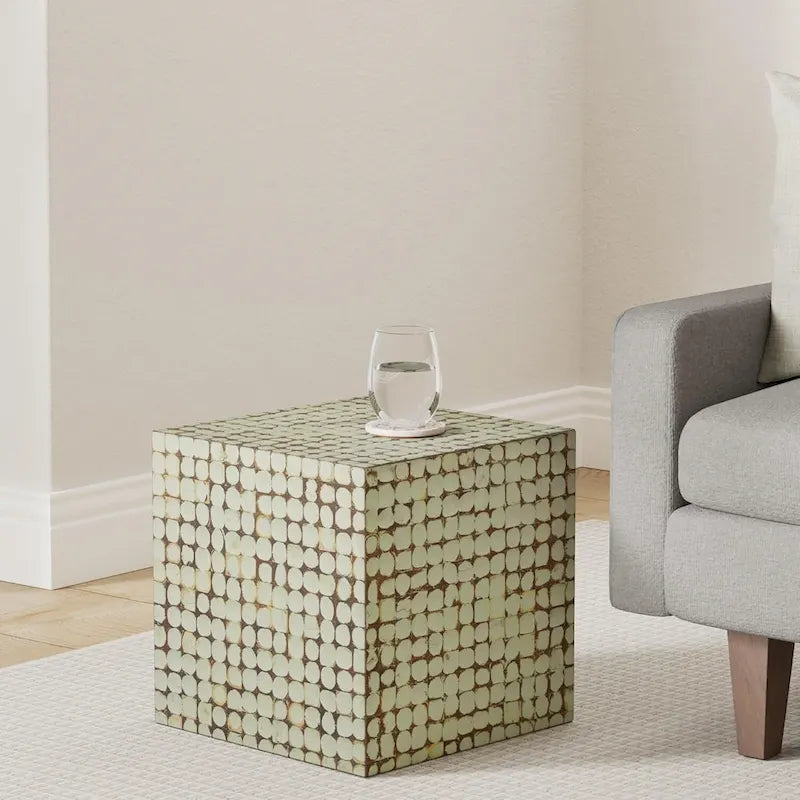 Table d'appoint cube en bois de coco vieilli